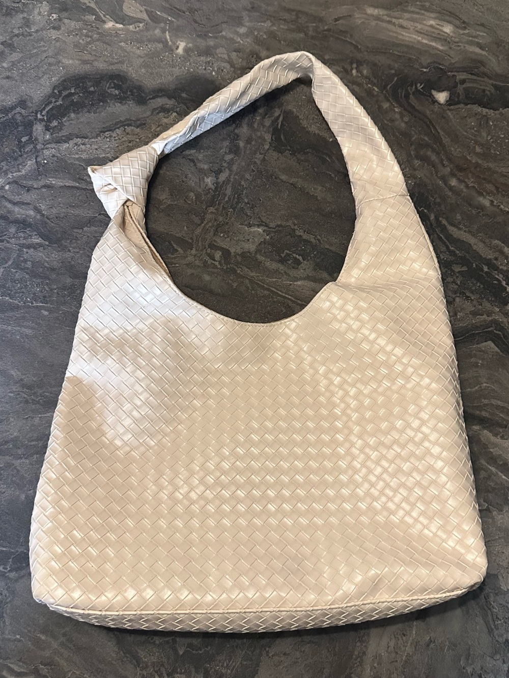 Ulta Beauty Woven Shoulder Bag in Light Taupe